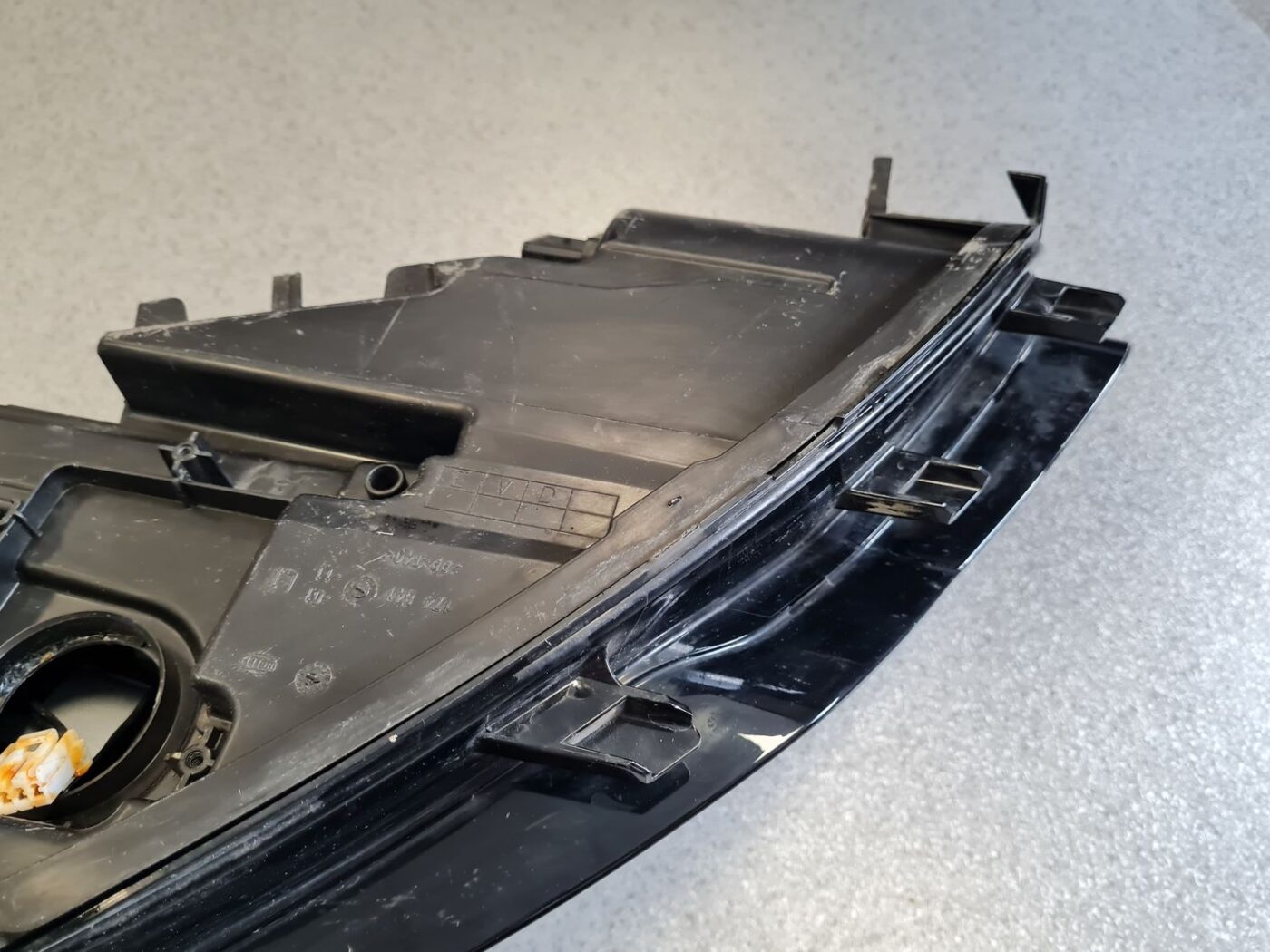 Priekšējais kreisais lukturis priekš AUDI A6 2012-2017 6 Priekšējais kreisais lukturis priekš AUDI A6 2012-2017