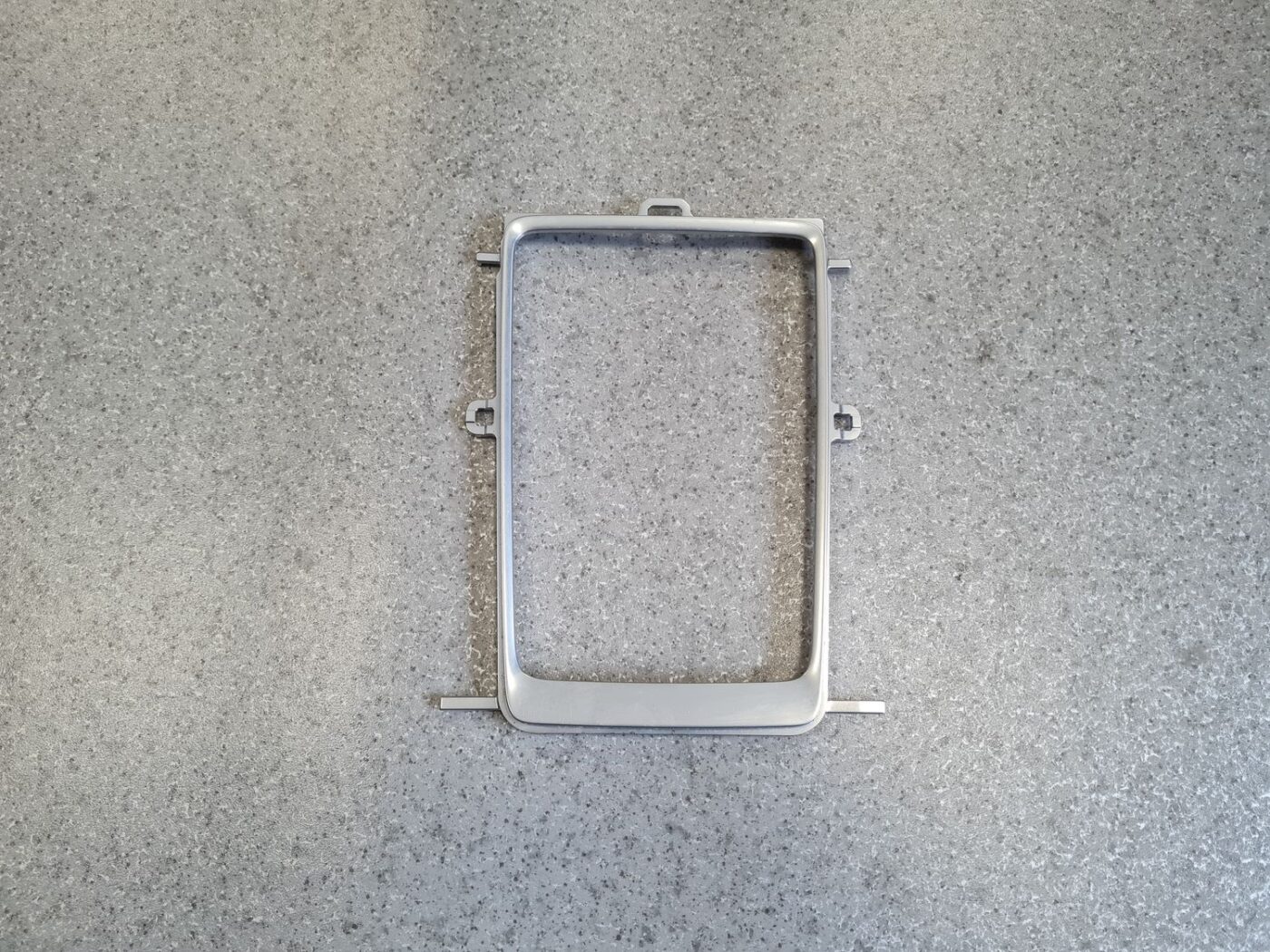 Mērinstrumentu paneļa dekoratīvais rāmis priekš VOLVO XC60 2009