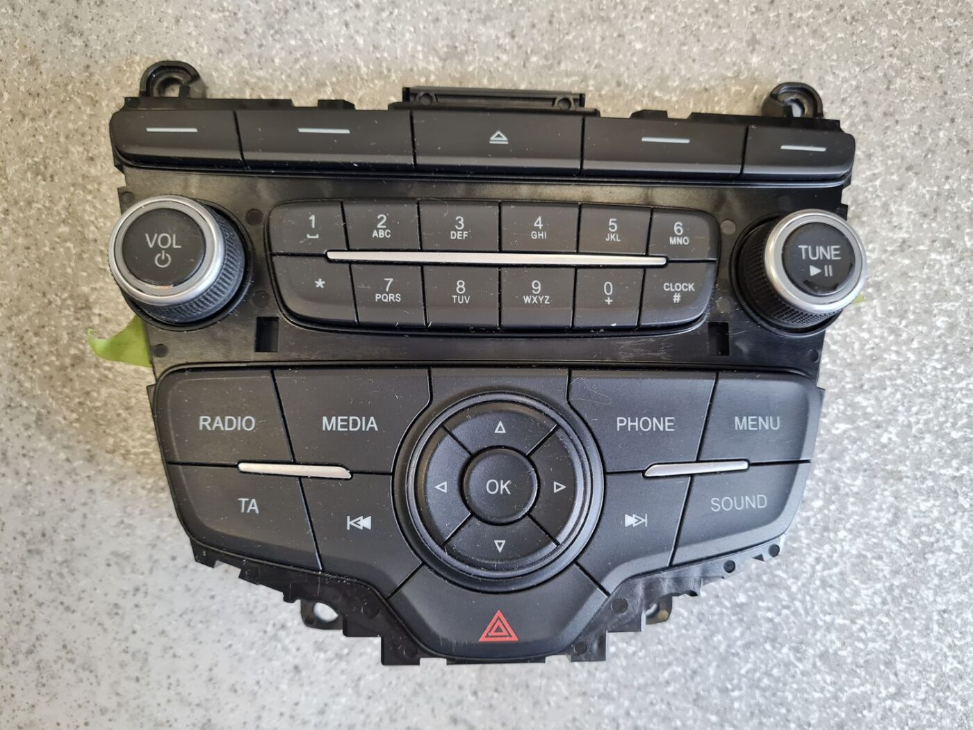 Multimēdijas vadības bloks priekš FORD FOCUS 2016 2 Multimēdijas vadības bloks priekš FORD FOCUS 2016