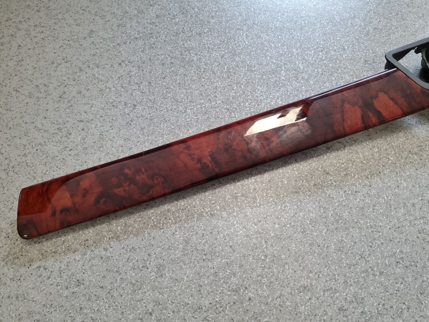 Durvju apdares uzlika priekš VW PHAETON 2005 8 Durvju apdares uzlika priekš VW PHAETON 2005