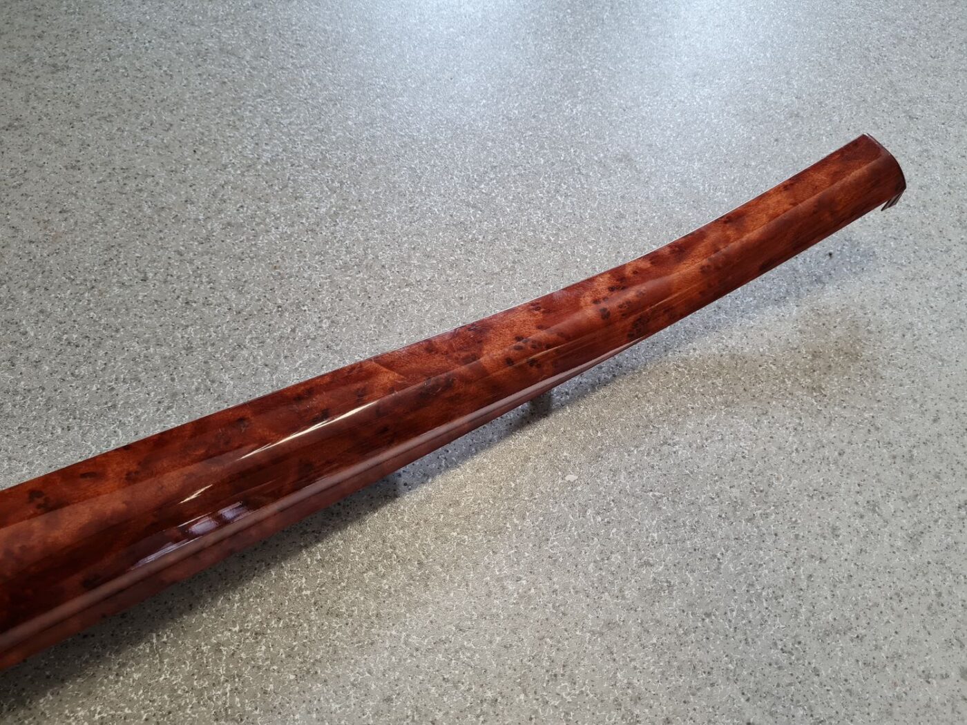 Mērinstrumentu paneļa dekoratīvā uzlika priekš TOYOTA AVENSIS 2004 11 Mērinstrumentu paneļa dekoratīvā uzlika priekš TOYOTA AVENSIS 2004