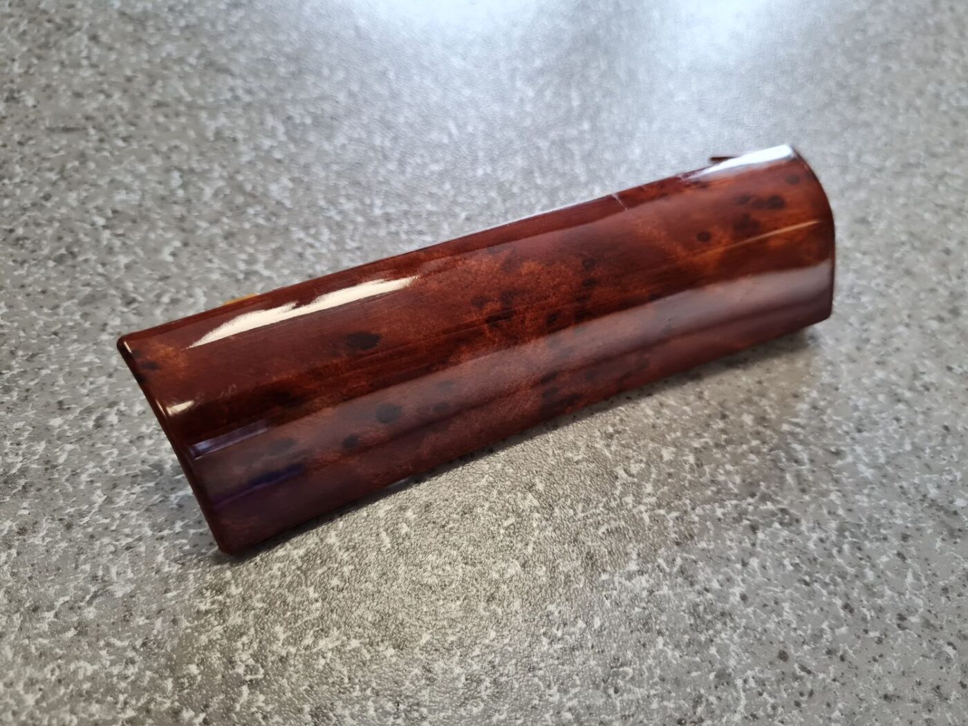 Mērinstrumentu paneļa dekoratīvā uzlika priekš TOYOTA AVENSIS 2004 2 Mērinstrumentu paneļa dekoratīvā uzlika priekš TOYOTA AVENSIS 2004