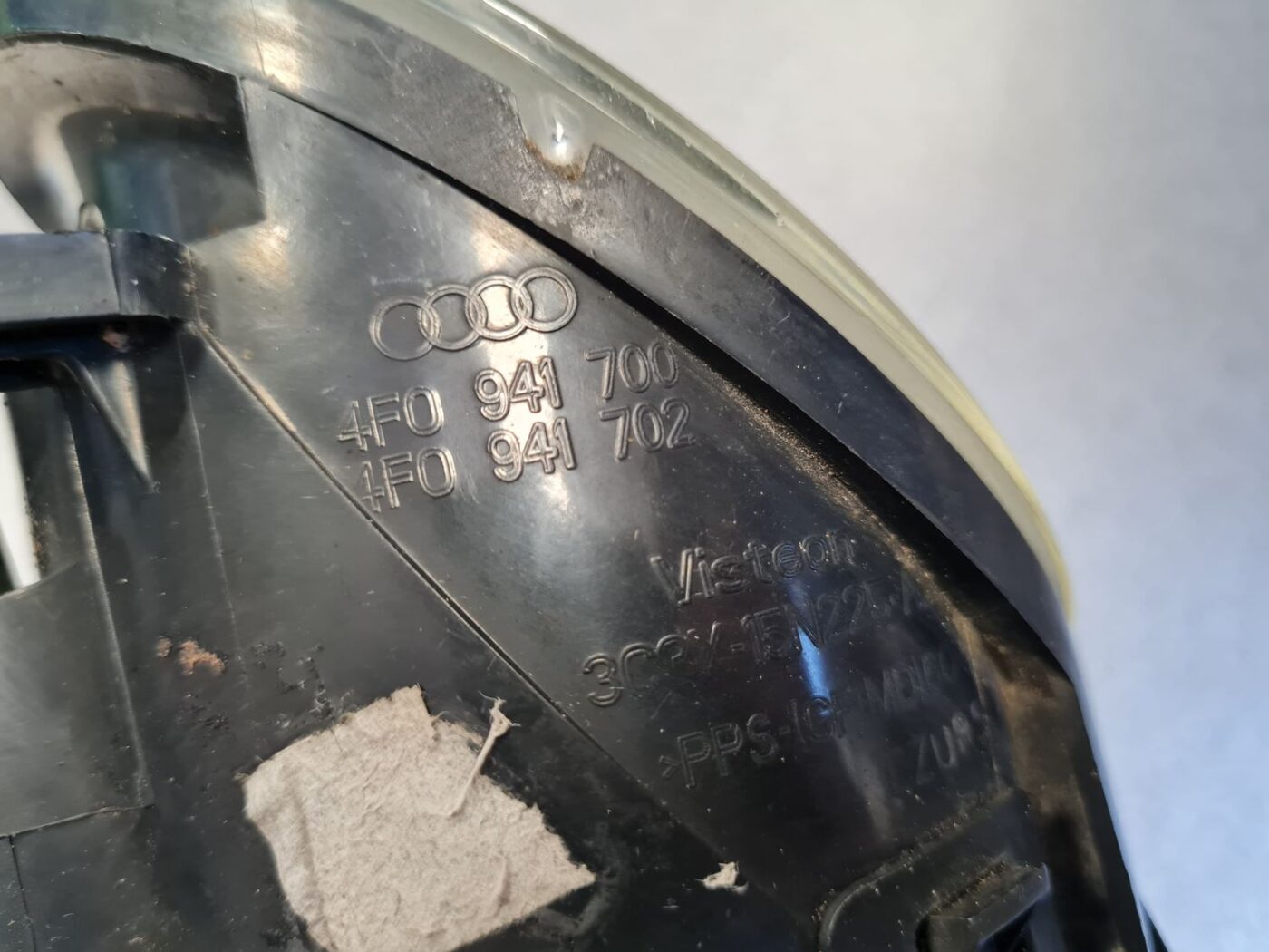 Miglas lukturis priekšā labajā pusē priekš AUDI A6 AVANT 2006 7 Miglas lukturis priekšā labajā pusē priekš AUDI A6 AVANT 2006