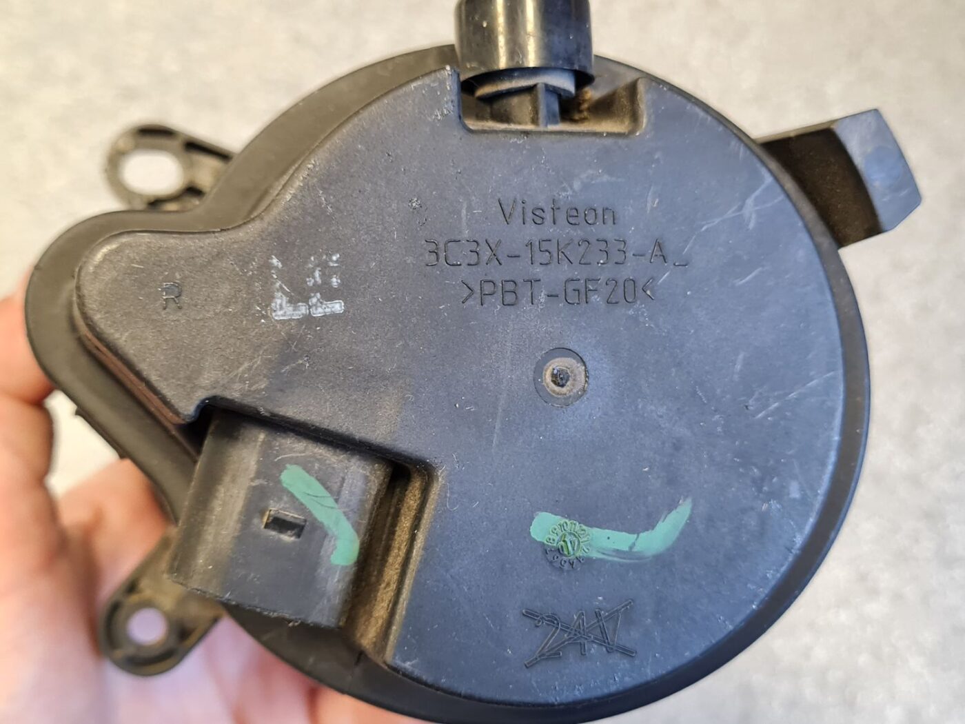 Miglas lukturis priekšā labajā pusē priekš AUDI A6 AVANT 2006 3 Miglas lukturis priekšā labajā pusē priekš AUDI A6 AVANT 2006