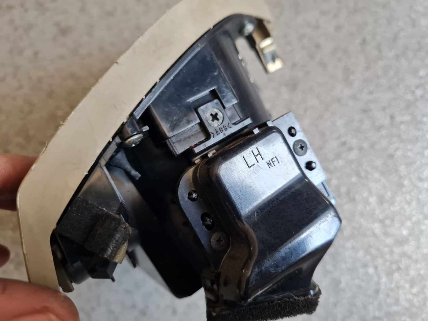 Krūzes turētājs priekš NISSAN X-TRAIL 2007 3 Krūzes turētājs priekš NISSAN X-TRAIL 2007