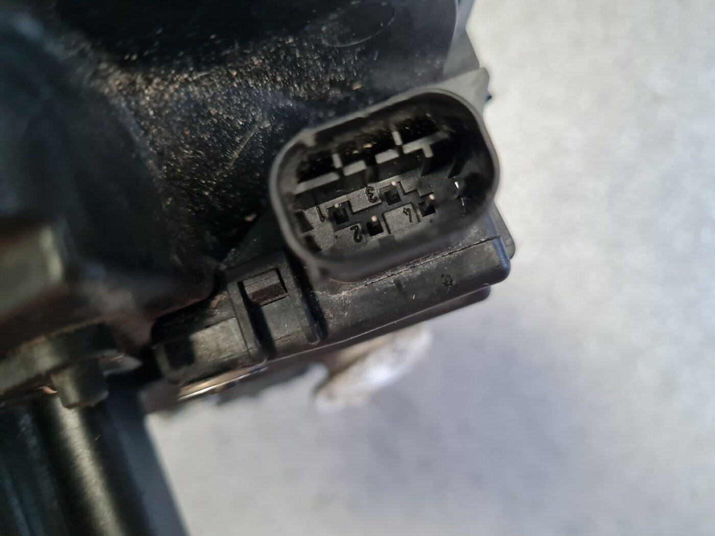 Durvju roktura iekšējais stiprinājums priekš BMW 530D E61 2006 TOURING BLUE 5 Durvju roktura iekšējais stiprinājums priekš BMW 530D E61 2006 TOURING BLUE