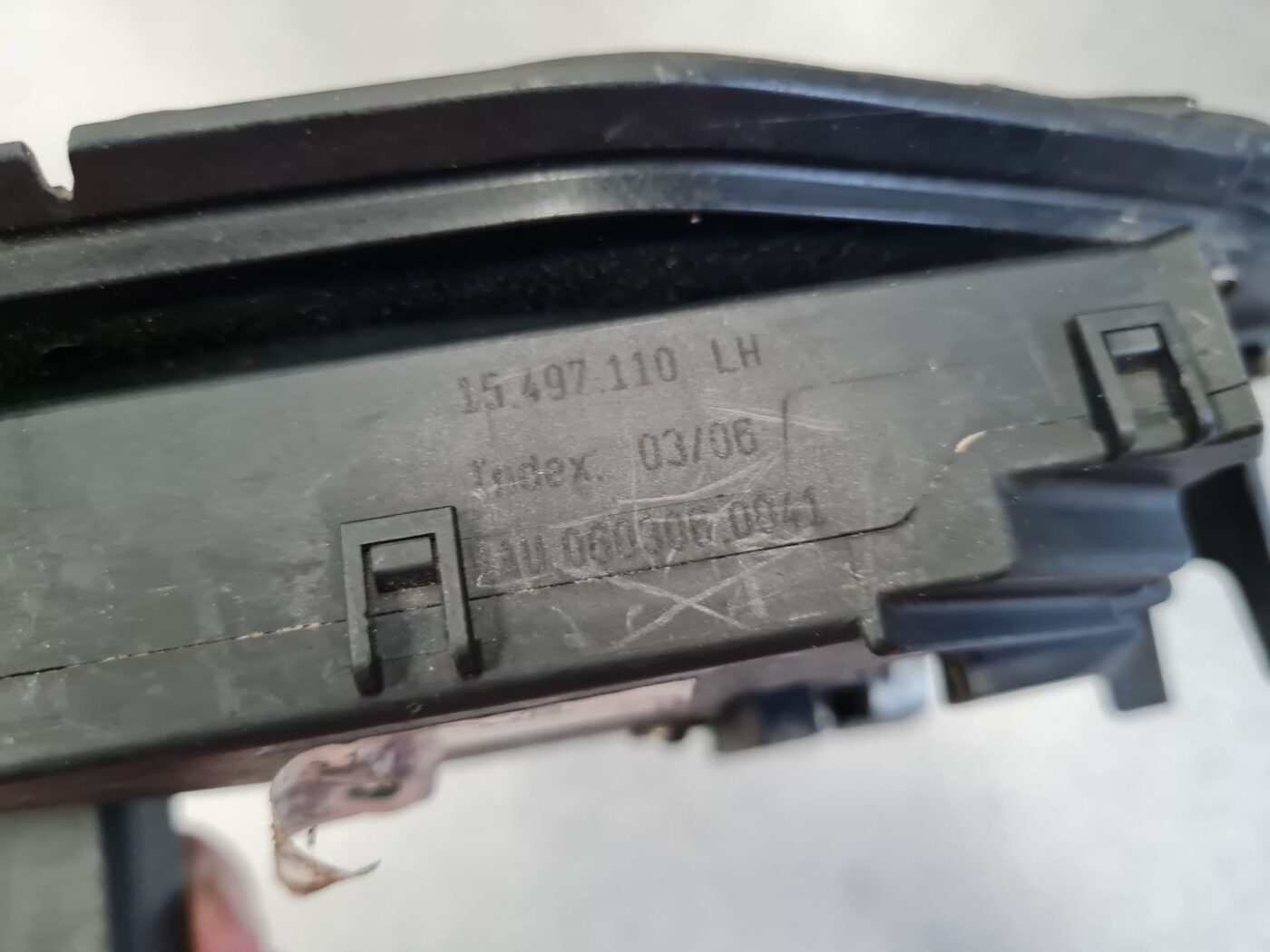 Durvju roktura iekšējais stiprinājums priekš BMW 530D E61 2006 TOURING BLUE 3 Durvju roktura iekšējais stiprinājums priekš BMW 530D E61 2006 TOURING BLUE