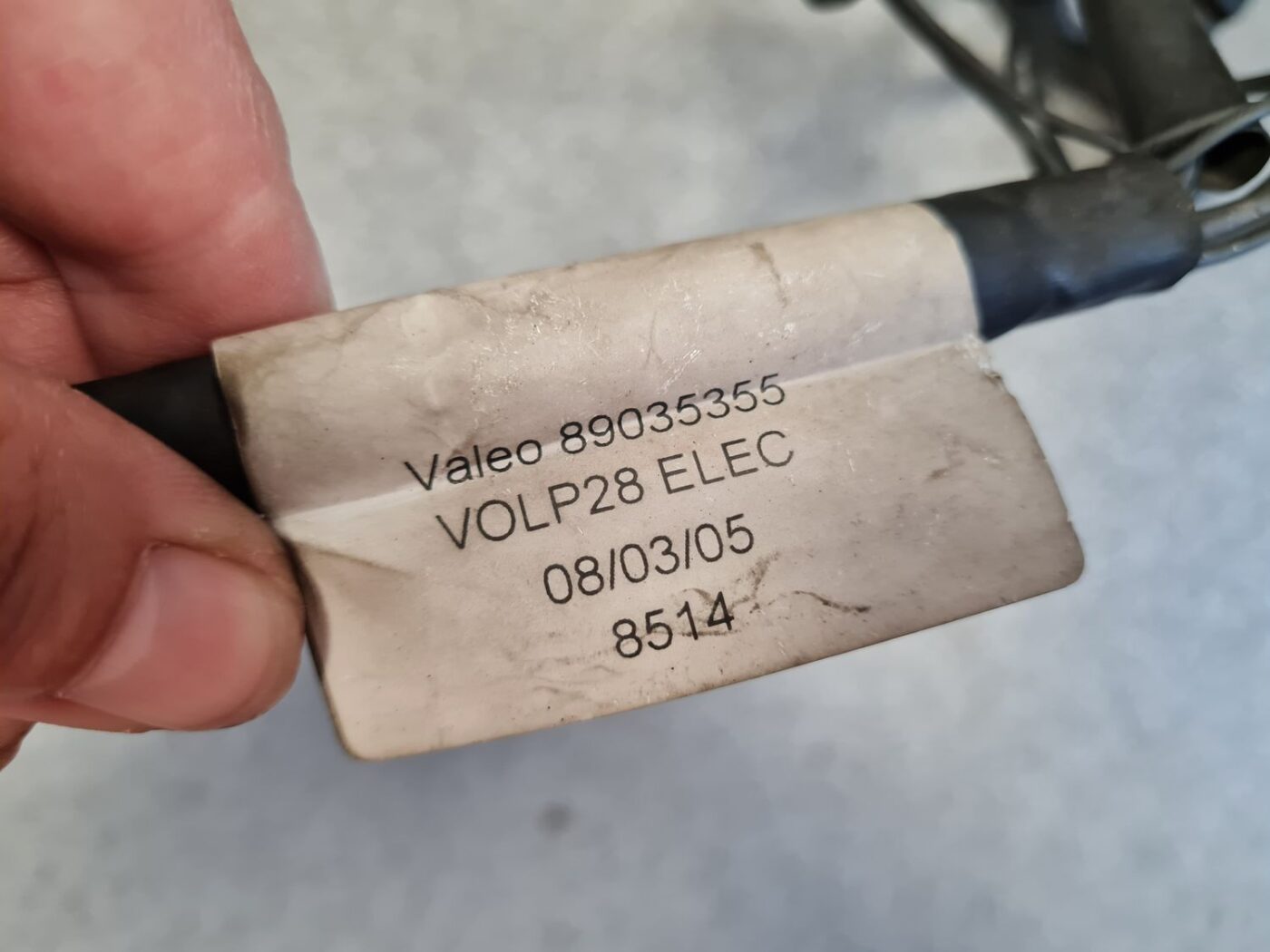 Priekšejo lukturu vadi priekš VOLVO XC90 2004 3 Priekšejo lukturu vadi priekš VOLVO XC90 2004