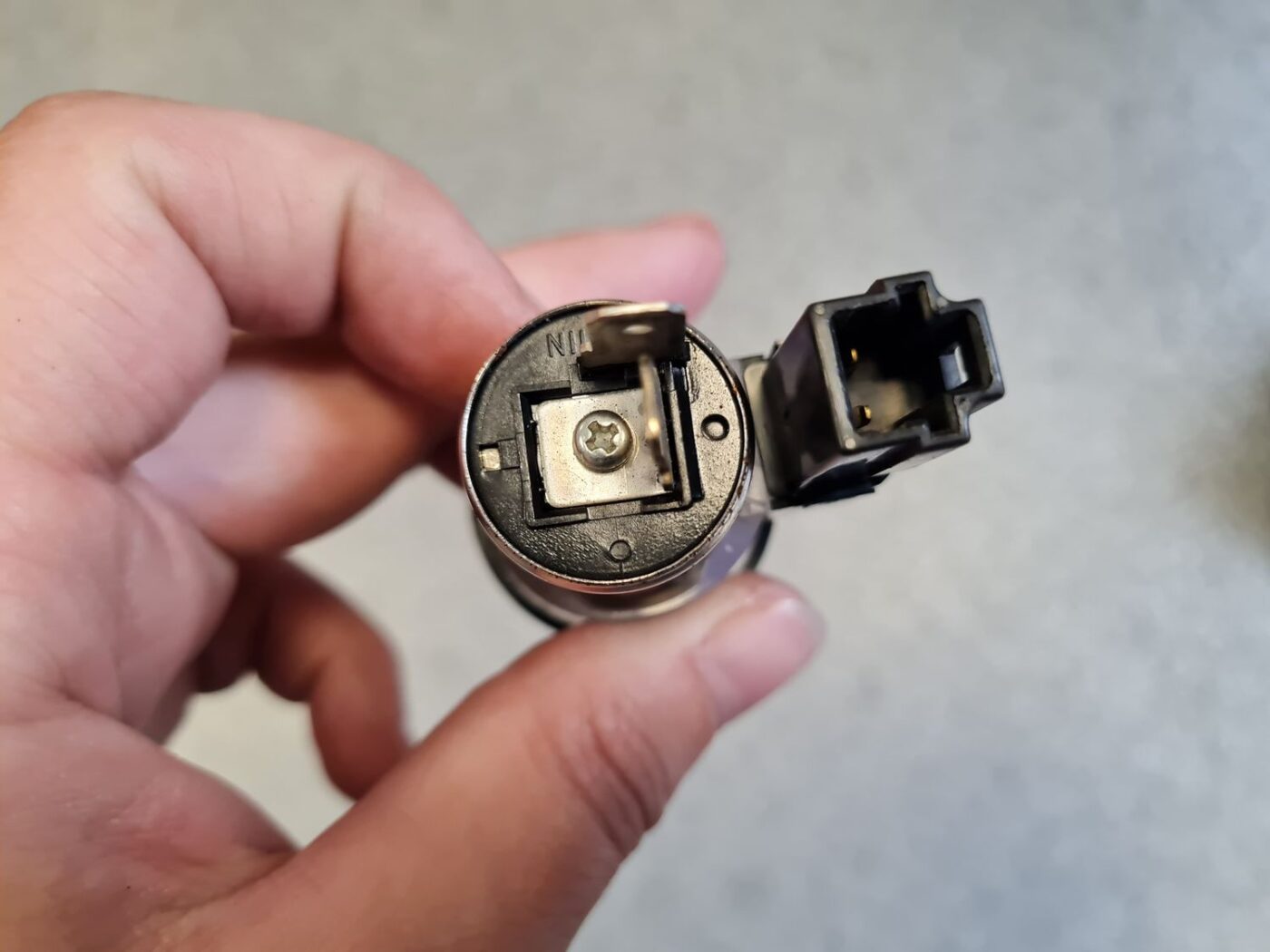 Strāvas kontaktligzda priekš HONDA ACCORD 2007 YR565P 2 Strāvas kontaktligzda priekš HONDA ACCORD 2007 YR565P