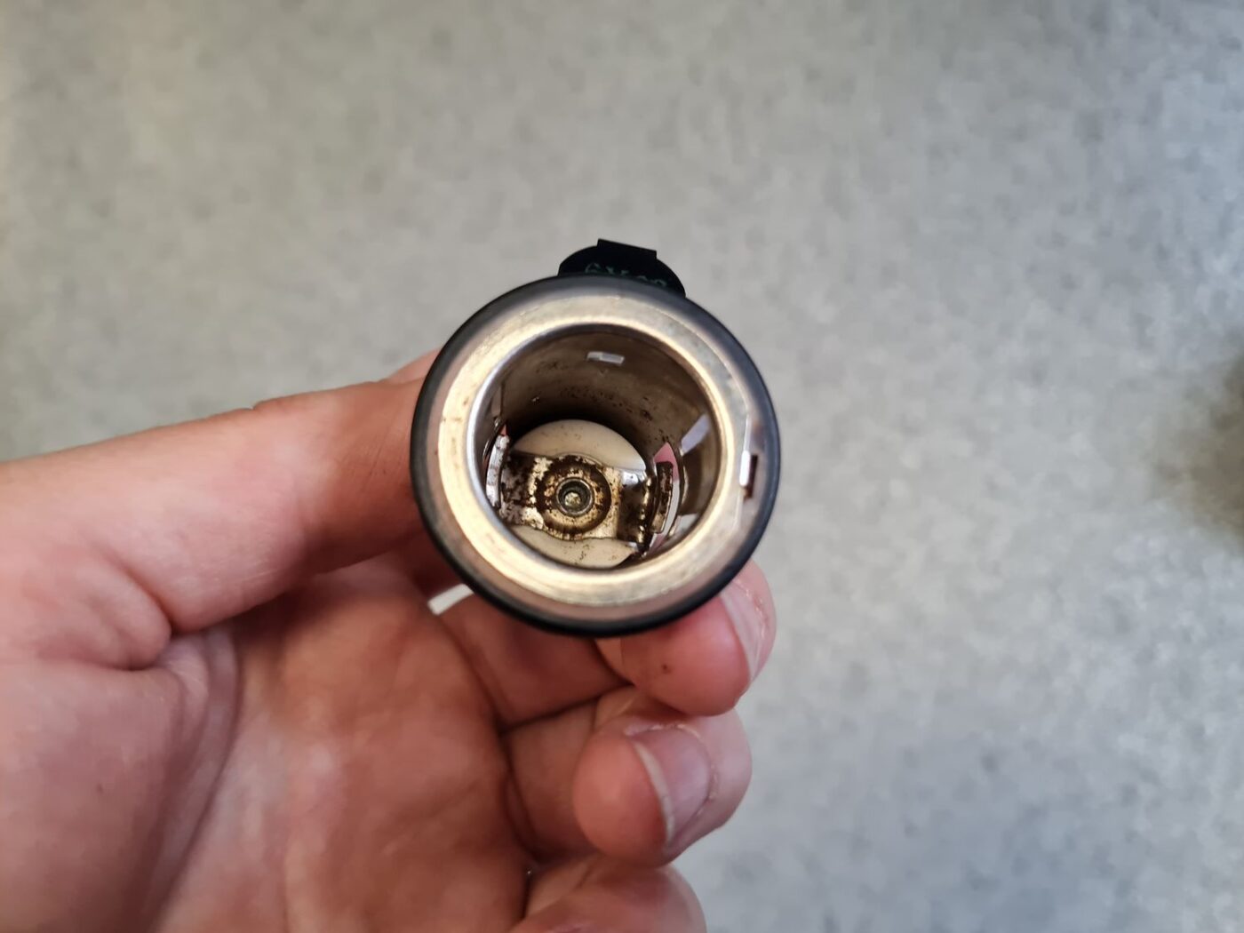 Strāvas kontaktligzda priekš HONDA ACCORD 2007 YR565P 3 Strāvas kontaktligzda priekš HONDA ACCORD 2007 YR565P