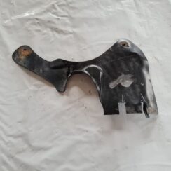 Dzinēja aizsargdaļas priekš SAAB 9-5 1999