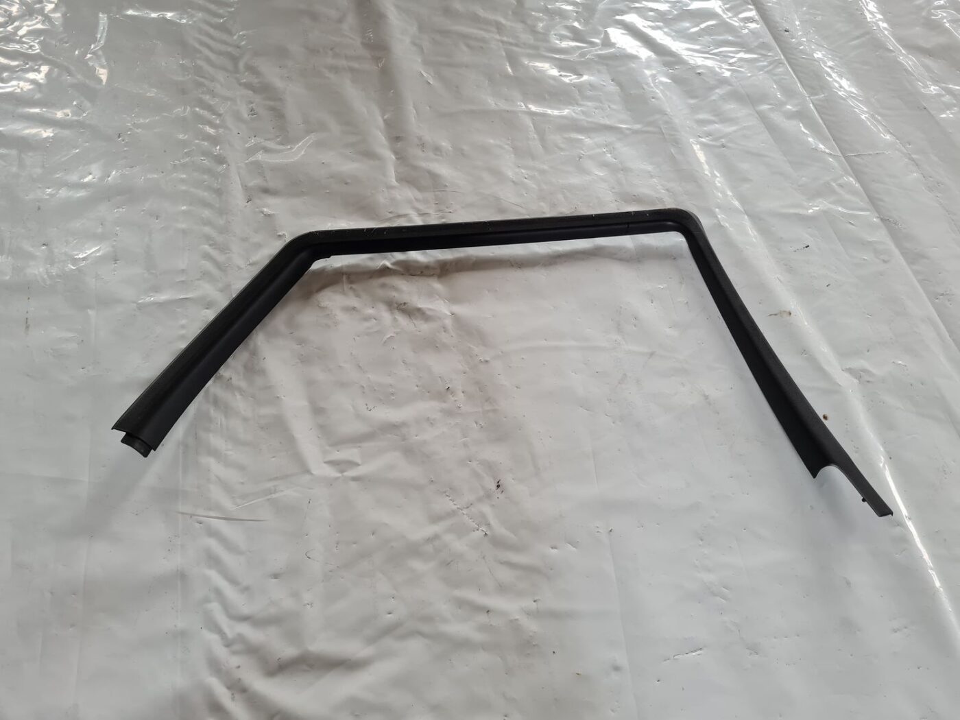 Durvju stikla moldings priekš SAAB 9-5 1999 1 Durvju stikla moldings priekš SAAB 9-5 1999