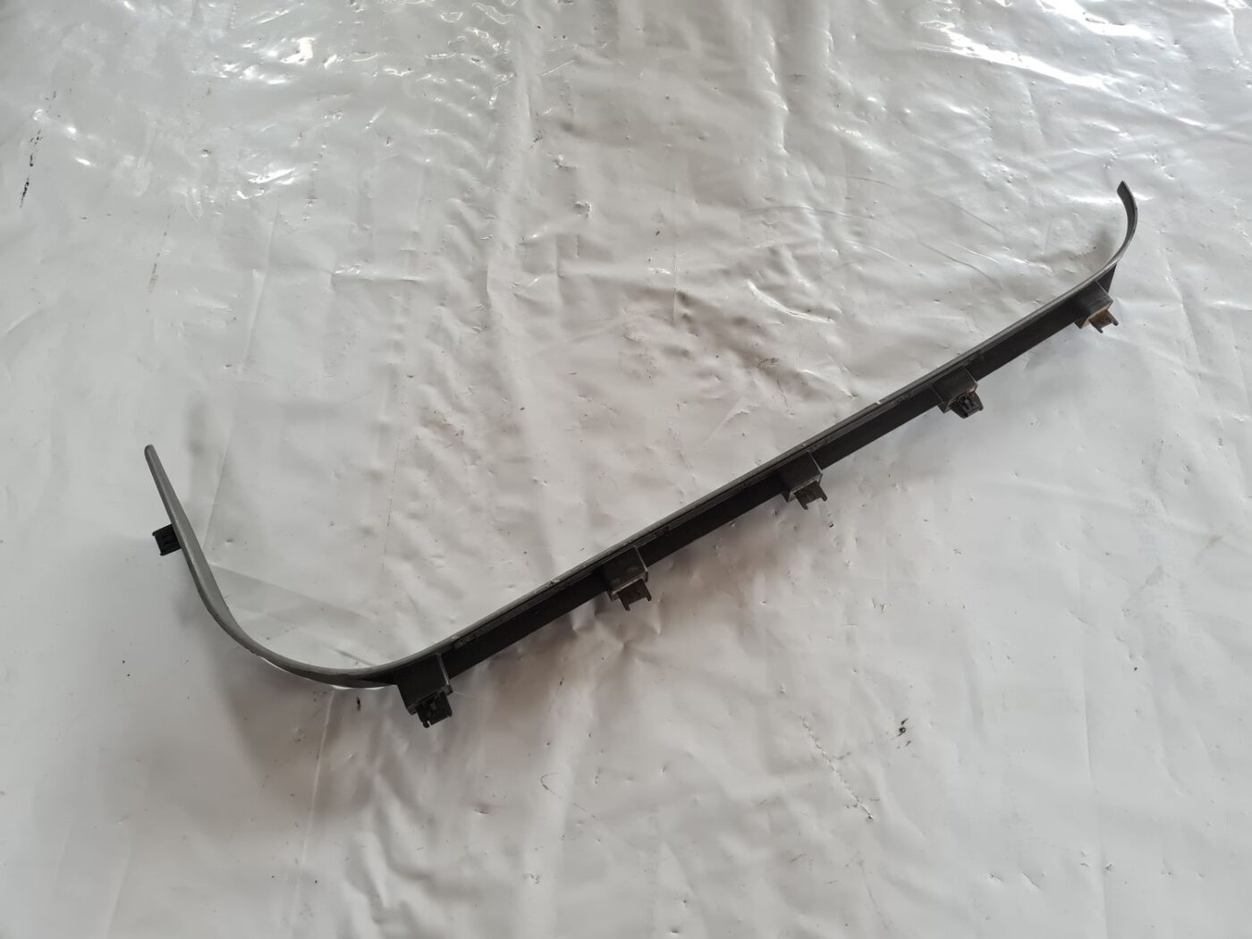 Sliekšņa priekšēja kreisa uzlika (salonā) priekš SAAB 9-5 1999