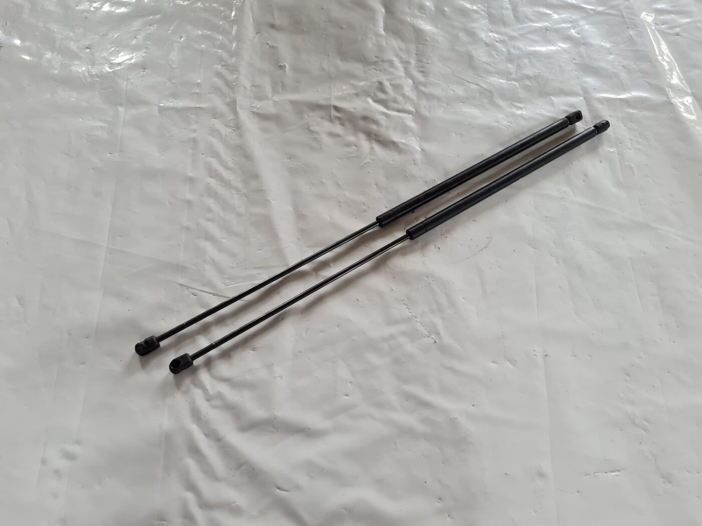 Pārsega amortizators priekš SAAB 9-5 1999 1 Pārsega amortizators priekš SAAB 9-5 1999