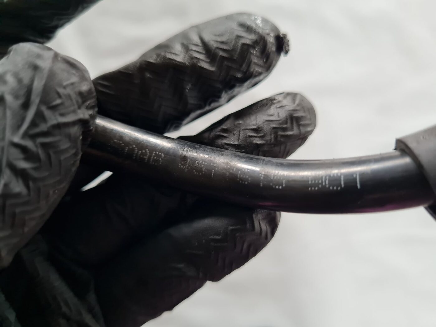 Hidrauliska pastiprinātāja caurule priekš SAAB 9-5 1999 3 Hidrauliska pastiprinātāja caurule priekš SAAB 9-5 1999