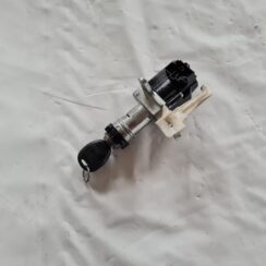 Aizdedzes slēdzene priekš SAAB 9-5 1999