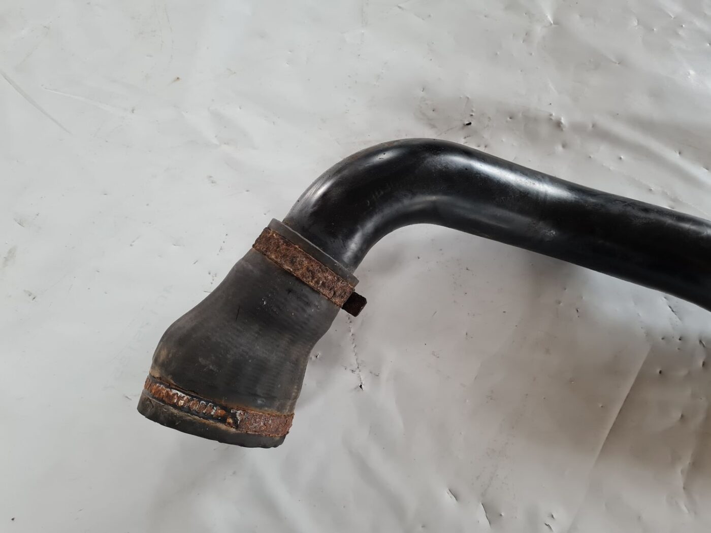 Interkulera caurule priekš SAAB 9-5 1999 2 Interkulera caurule priekš SAAB 9-5 1999