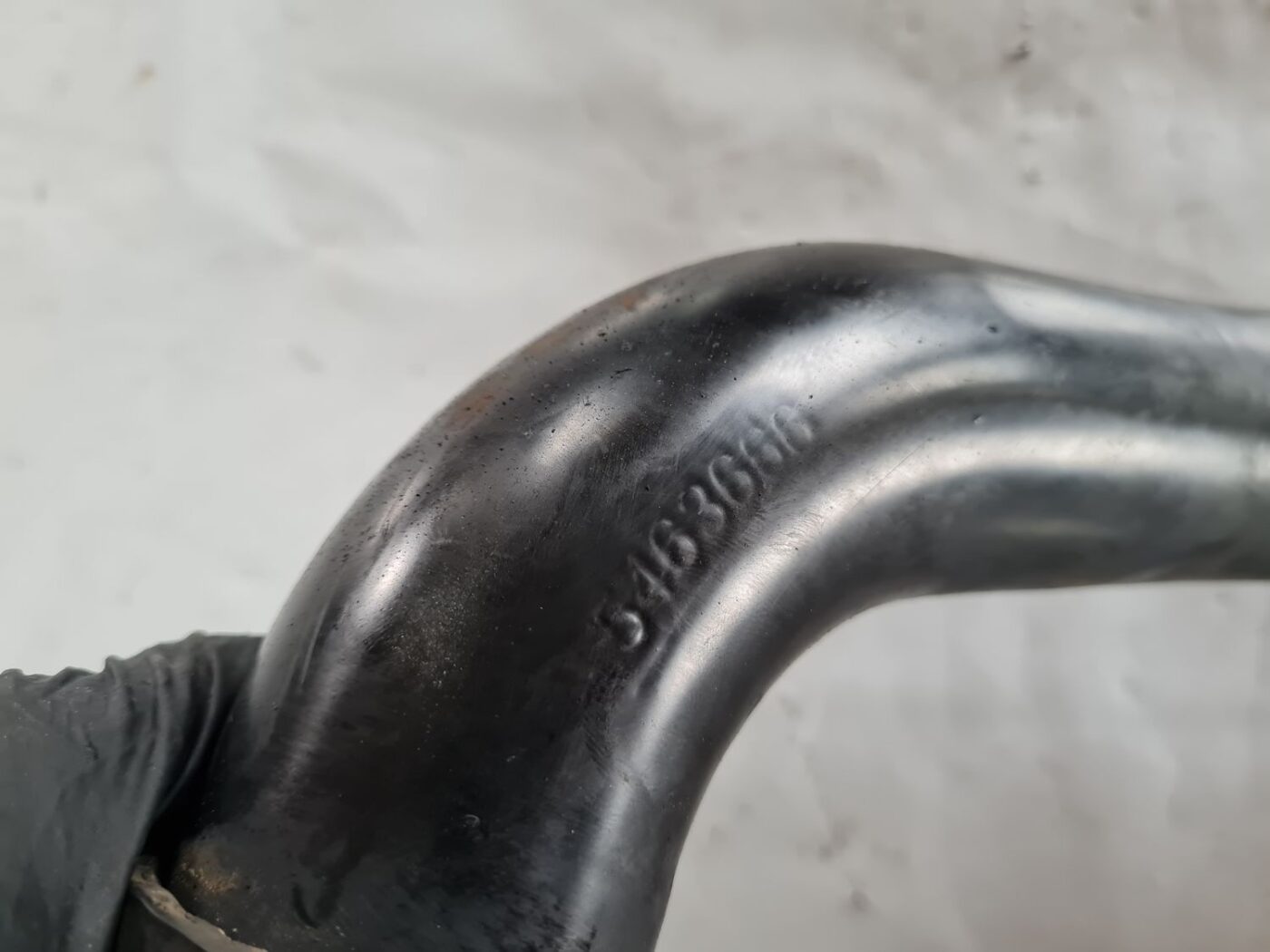 Interkulera caurule priekš SAAB 9-5 1999 4 Interkulera caurule priekš SAAB 9-5 1999