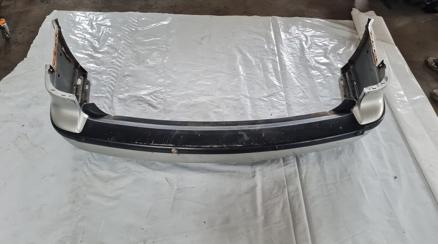 Aizmugures buferis priekš SAAB 9-5 1999