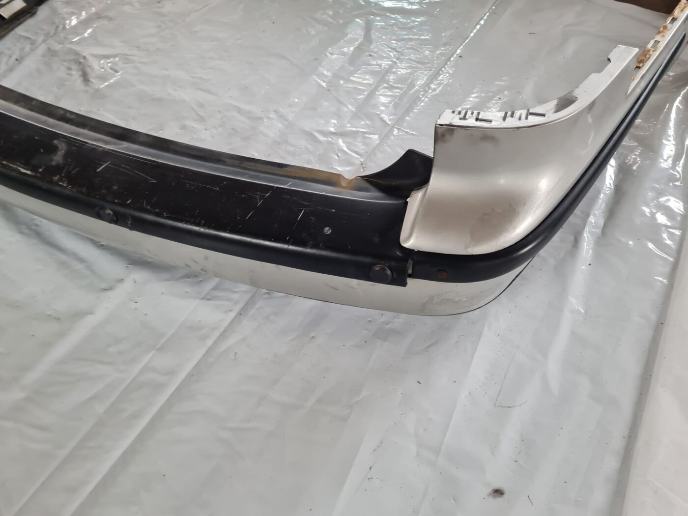 Aizmugures buferis priekš SAAB 9-5 1999