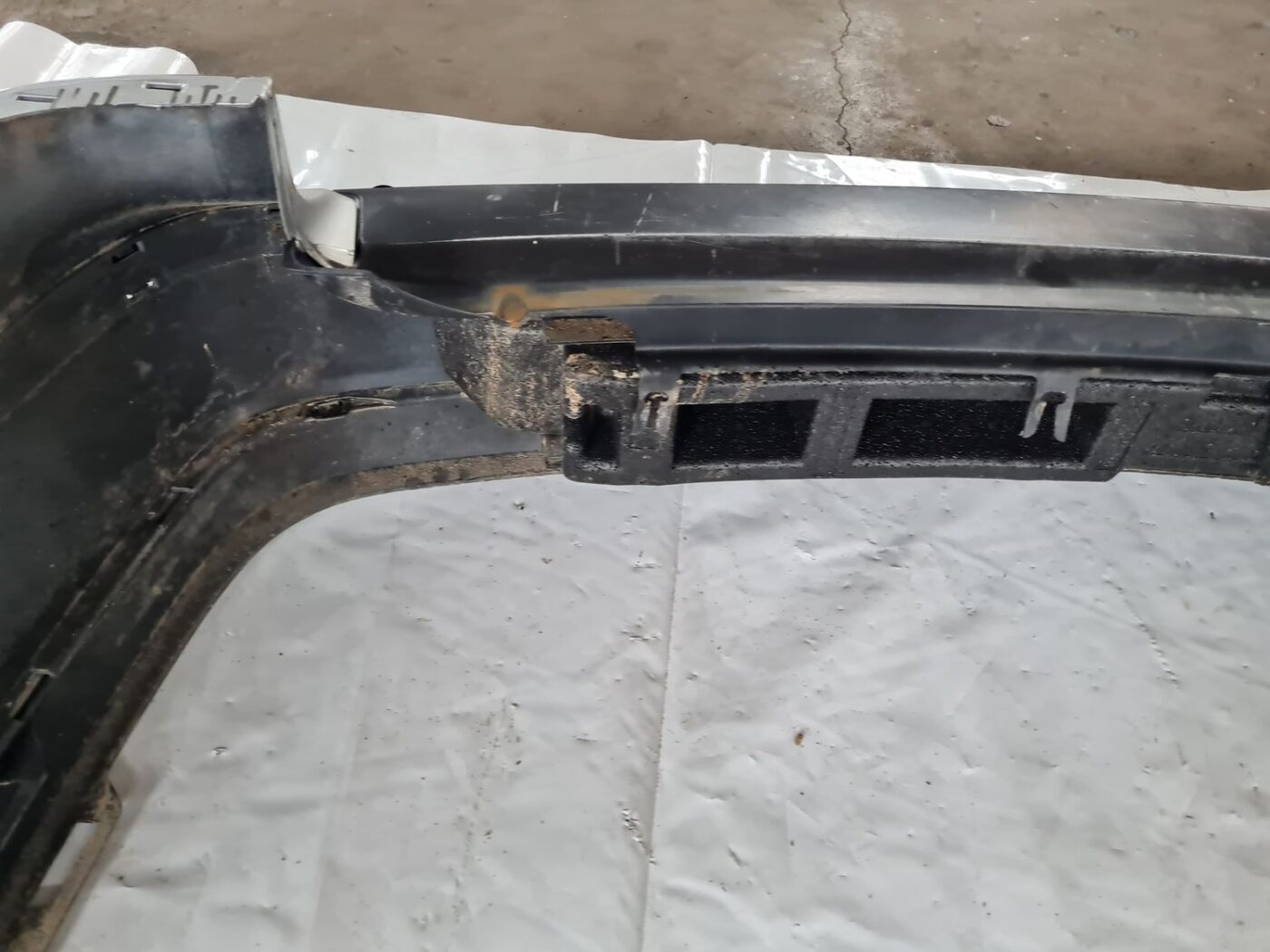 Aizmugures buferis priekš SAAB 9-5 1999