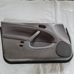 Priekšējo kreiso durvju apdare priekš SAAB 9-5 1999