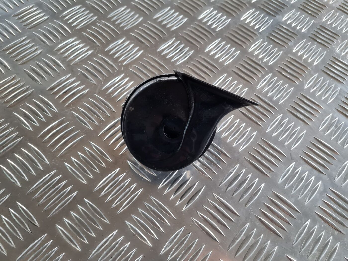 Skaņas signāls priekš CHRYSLER VOYAGER 2006 1 Skaņas signāls priekš CHRYSLER VOYAGER 2006