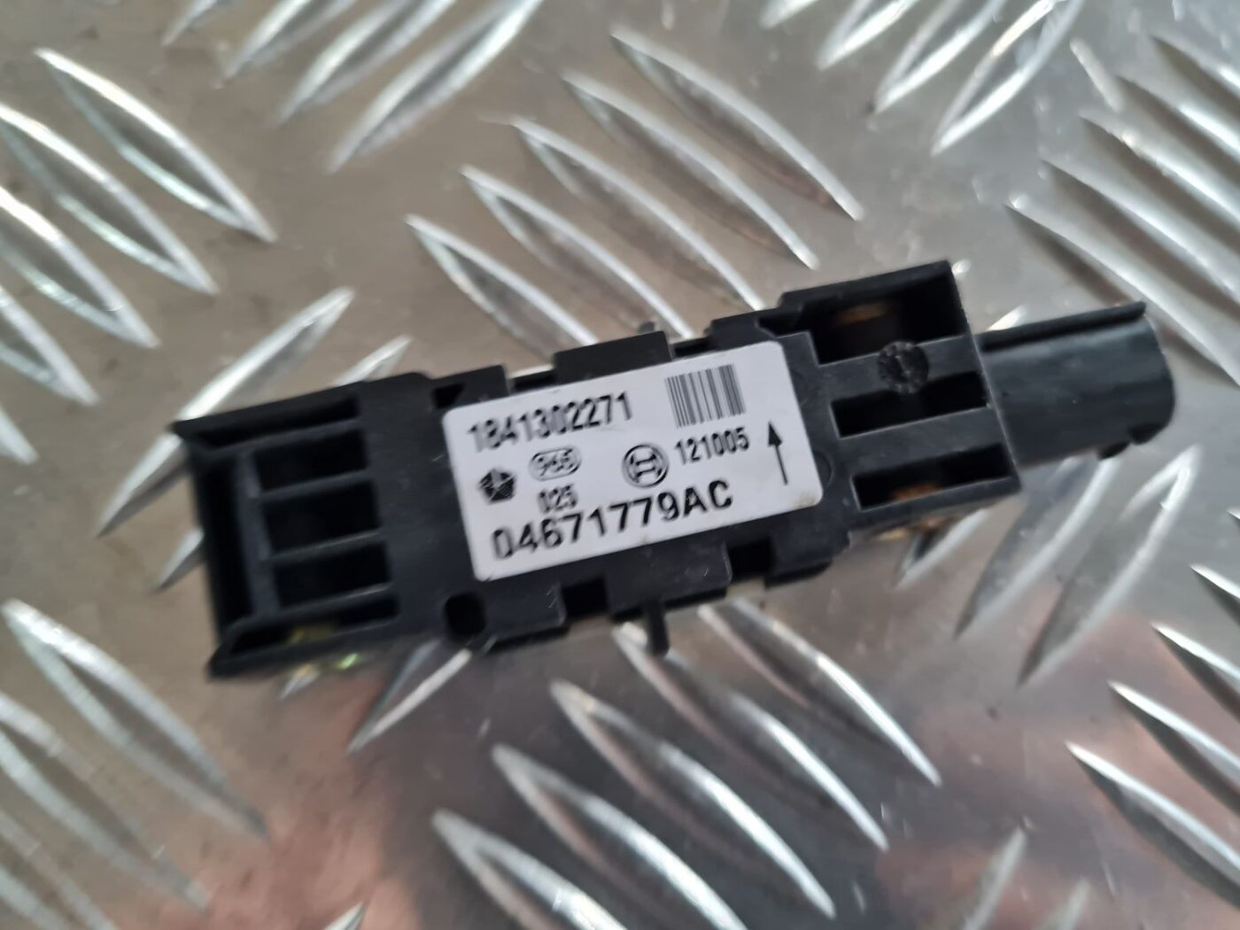 Drošības spilvena trieciensensors priekš CHRYSLER VOYAGER 2006 2 Drošības spilvena trieciensensors priekš CHRYSLER VOYAGER 2006