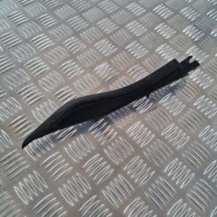 Mērinstrumentu paneļa sānu apdare priekš CHRYSLER VOYAGER 2006