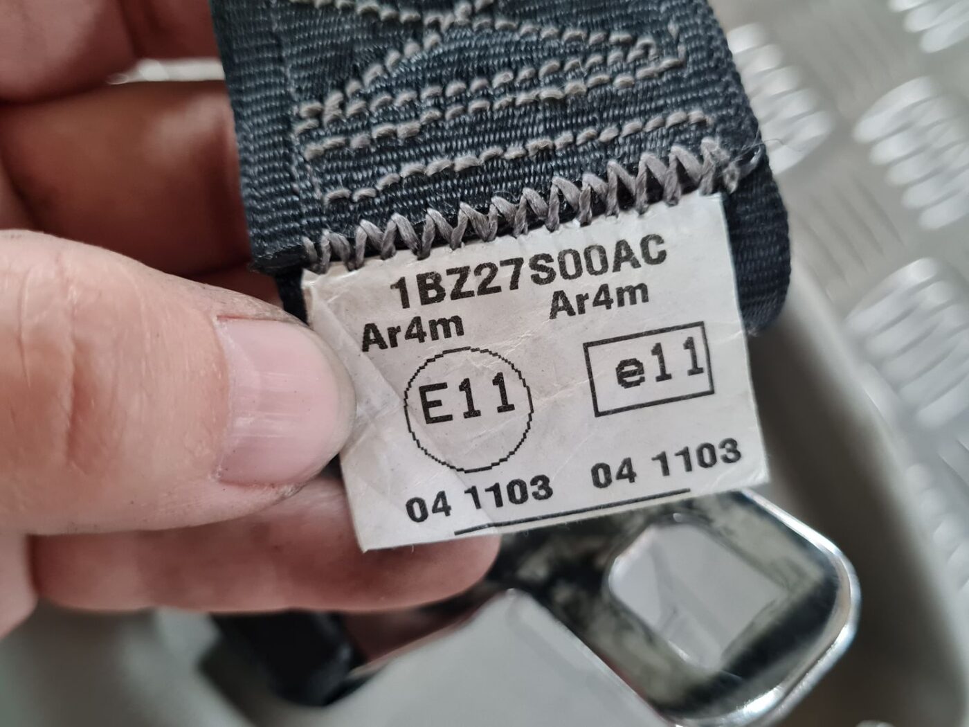 Aizmugurējā vidēja drošības josta priekš CHRYSLER VOYAGER 2006 4 Aizmugurējā vidēja drošības josta priekš CHRYSLER VOYAGER 2006