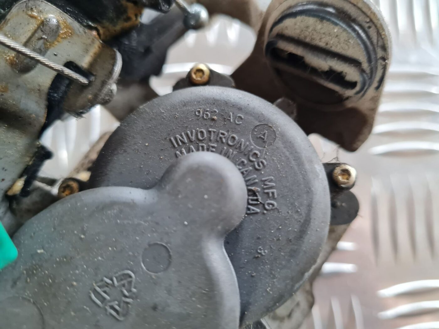 Aizmugurējo labo durvju slēdzene priekš CHRYSLER VOYAGER 2006