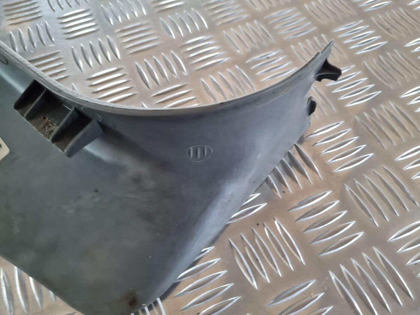 Sliekšņa priekšēja kreisa uzlika (salonā) priekš CHRYSLER VOYAGER 2006 5 Sliekšņa priekšēja kreisa uzlika (salonā) priekš CHRYSLER VOYAGER 2006