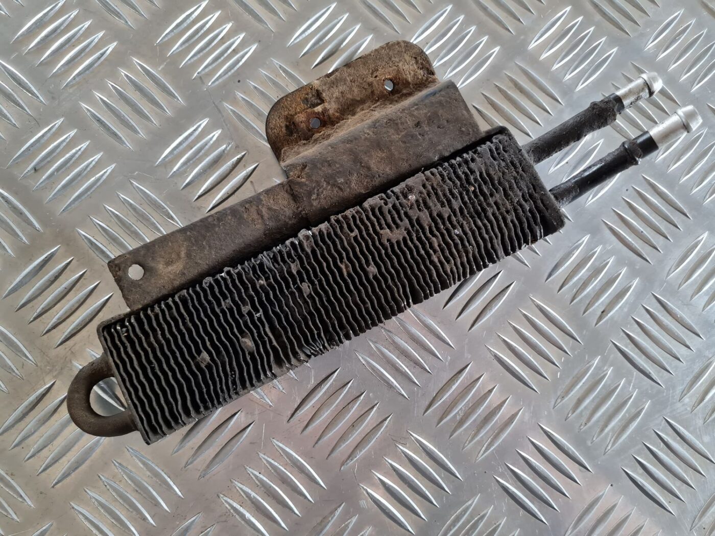 Stūres šķidruma dzesēšanas caurule priekš CHRYSLER VOYAGER 2006 2 Stūres šķidruma dzesēšanas caurule priekš CHRYSLER VOYAGER 2006