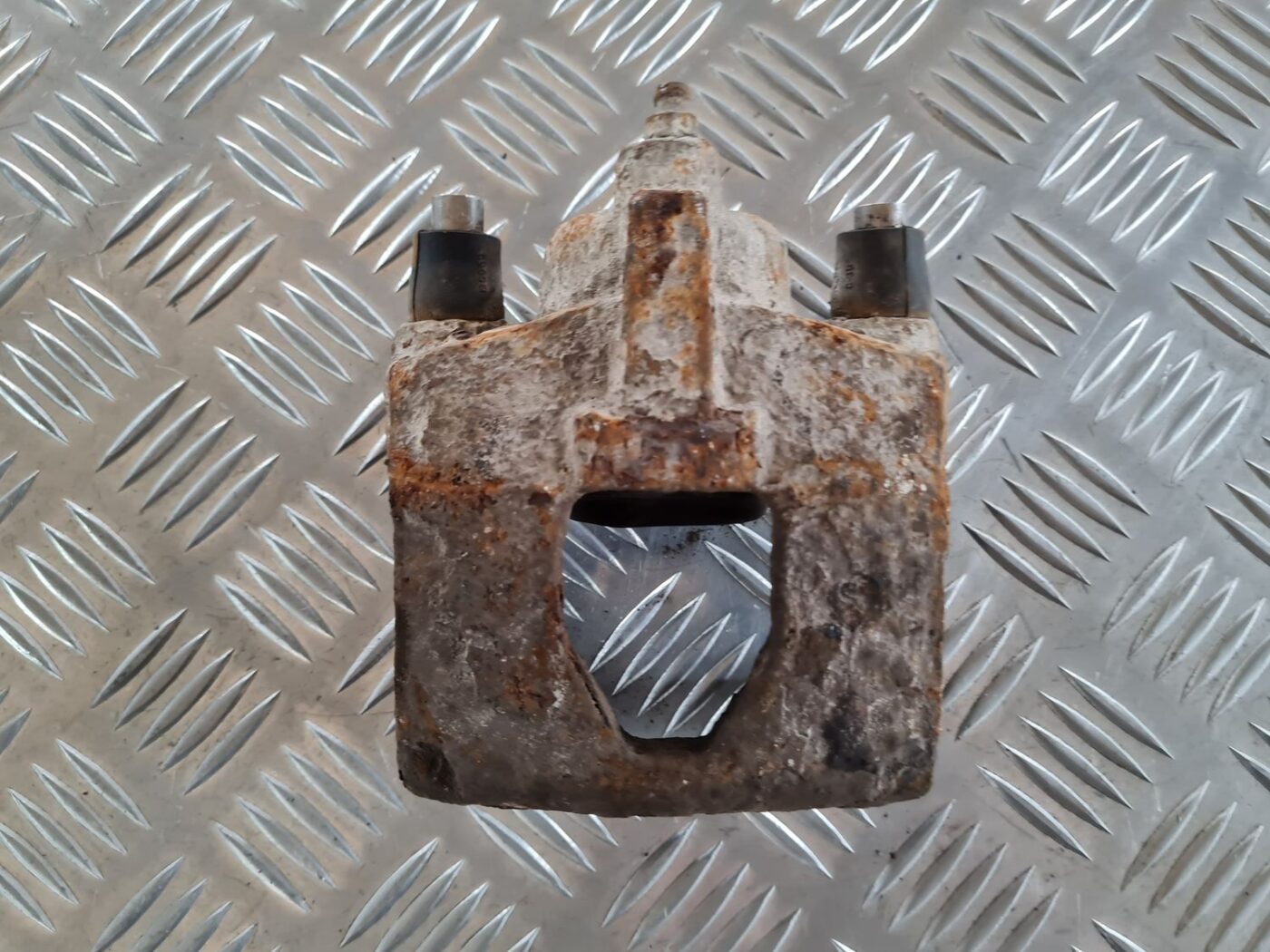 Priekšējais labais suports priekš CHRYSLER VOYAGER 2006 2 Priekšējais labais suports priekš CHRYSLER VOYAGER 2006