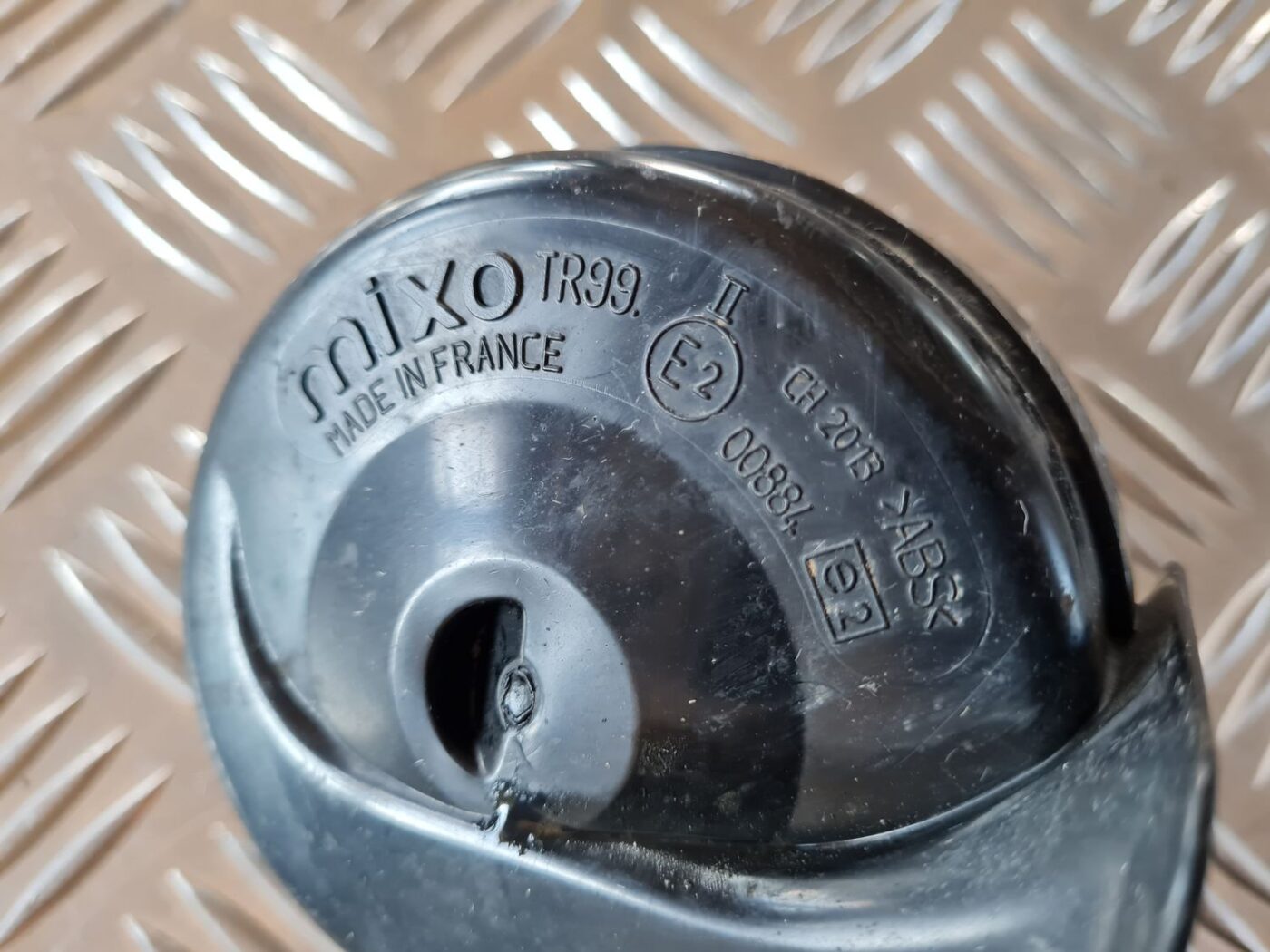 Skaņas signāls priekš VW GOLF IV 1999 2 Skaņas signāls priekš VW GOLF IV 1999