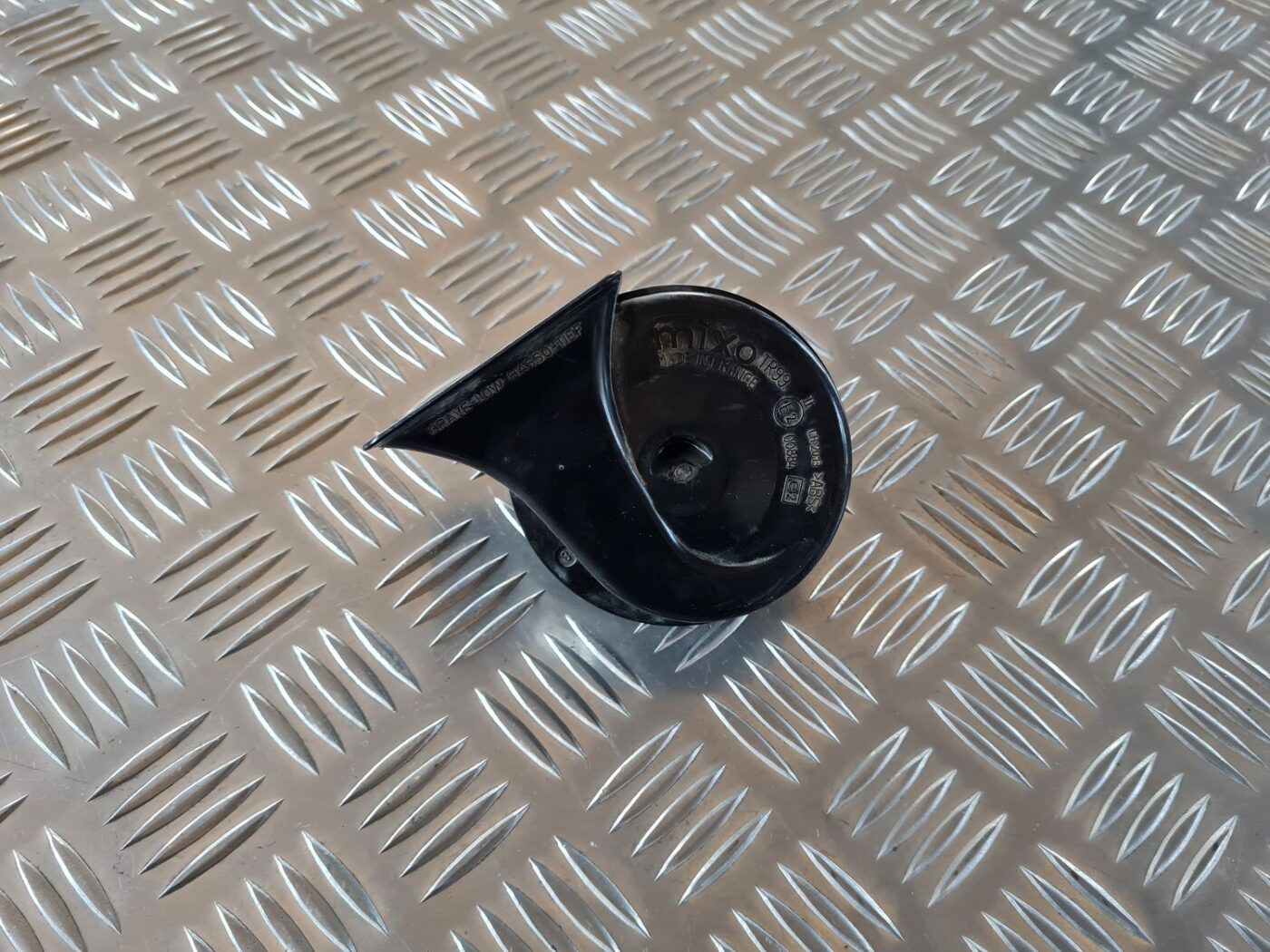 Skaņas signāls priekš VW GOLF IV 1999 1 Skaņas signāls priekš VW GOLF IV 1999