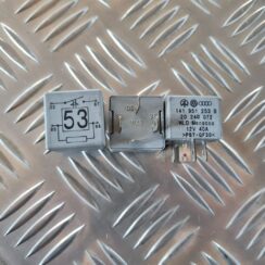 Drošinātāju releja priekš VW GOLF IV 1999