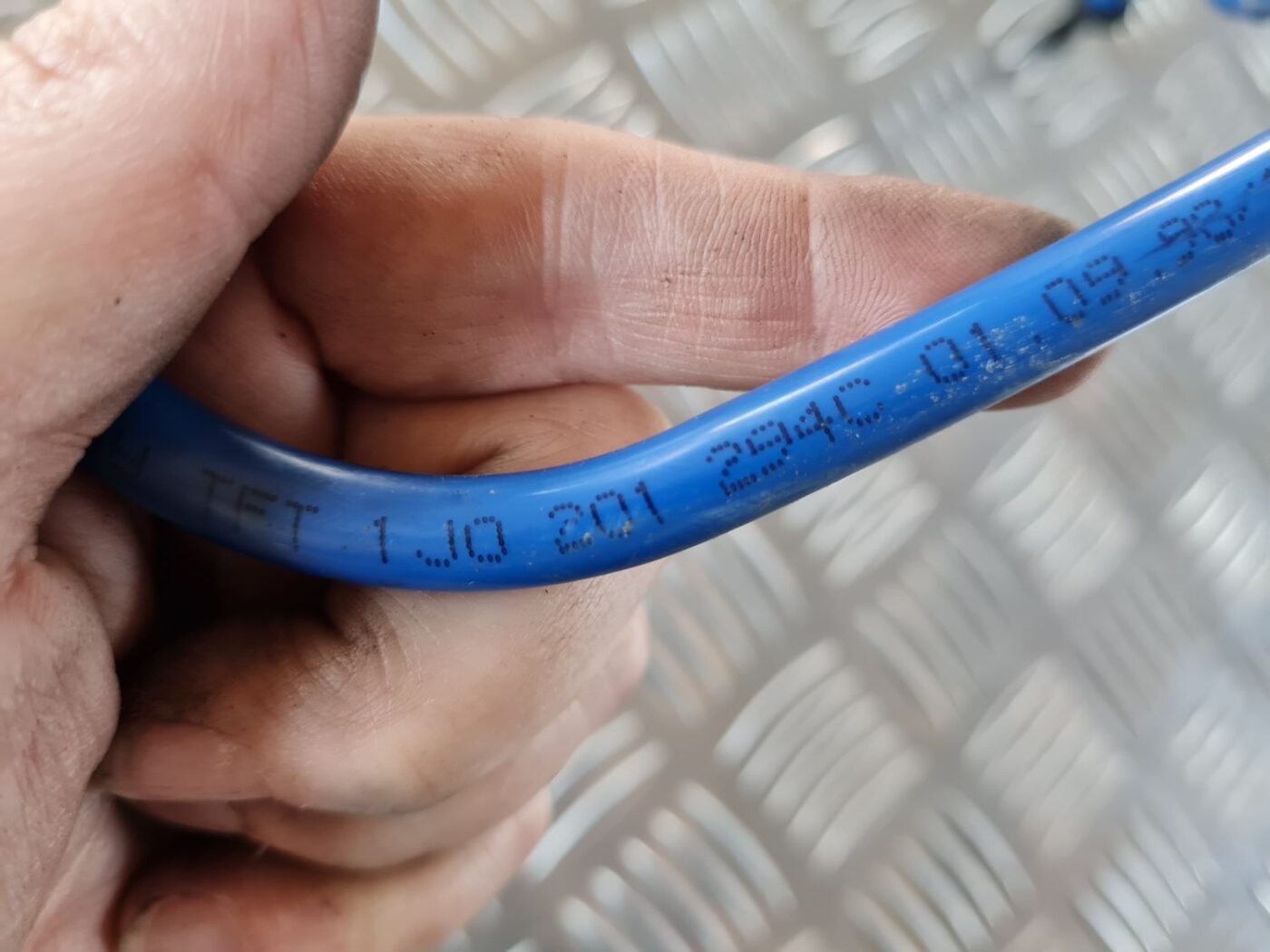 Degvielas caurule priekš VW GOLF IV 1999 3 Degvielas caurule priekš VW GOLF IV 1999