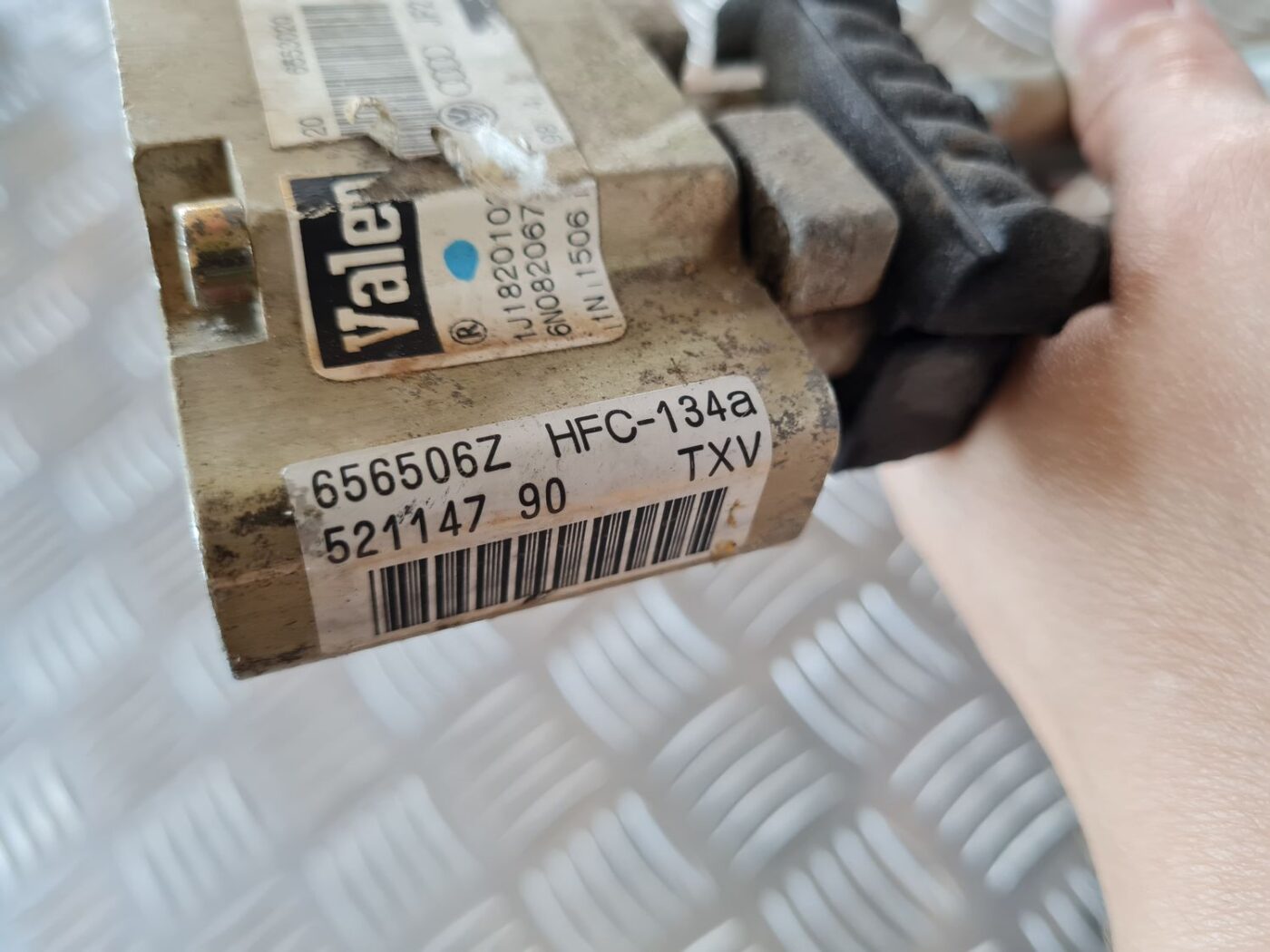 Gaisa kondicionēšanas radiators salonā priekš VW GOLF IV 1999