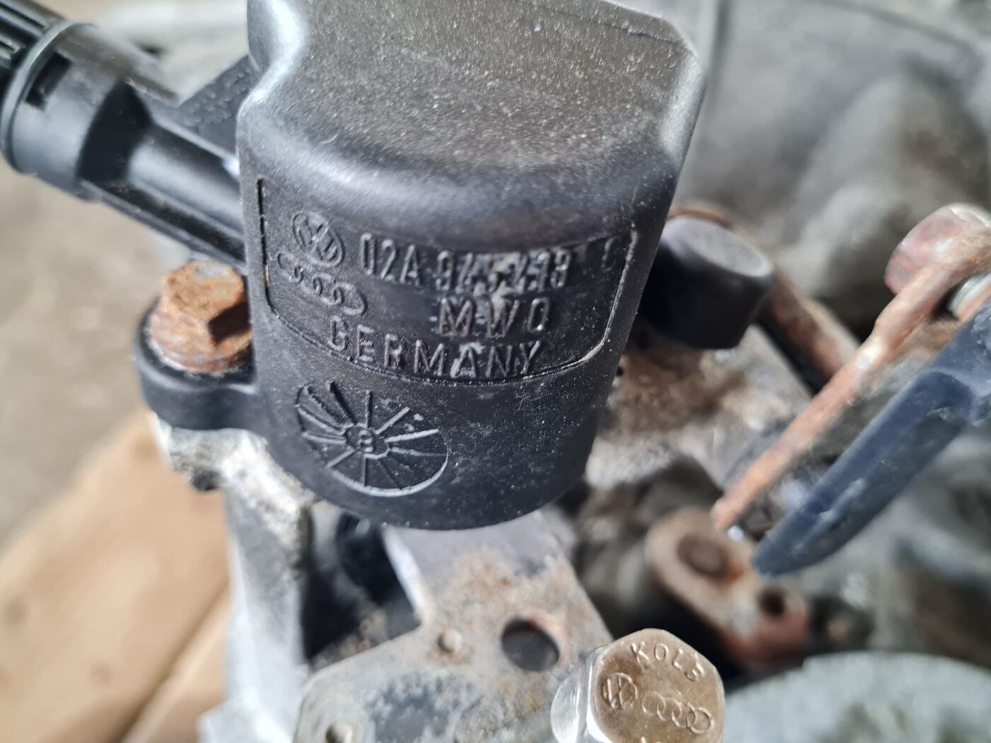 Mehāniska pārnesumkārba priekš VW GOLF IV 1999 4 Mehāniska pārnesumkārba priekš VW GOLF IV 1999