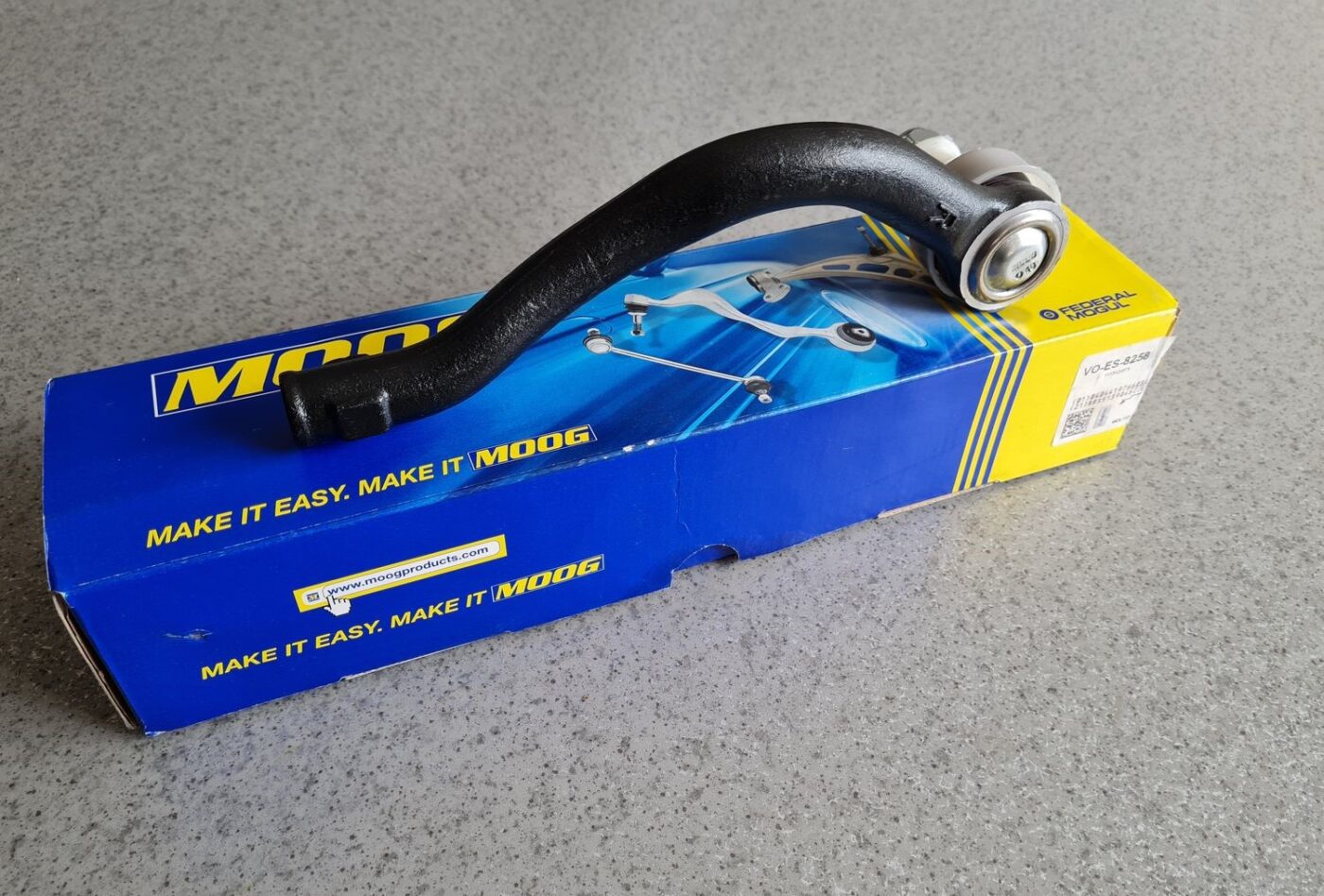 Stūres mehānisma uzgalis priekš