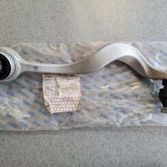 Priekšējas piekares svira priekš