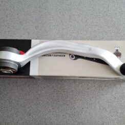 Priekšējas piekares svira priekš