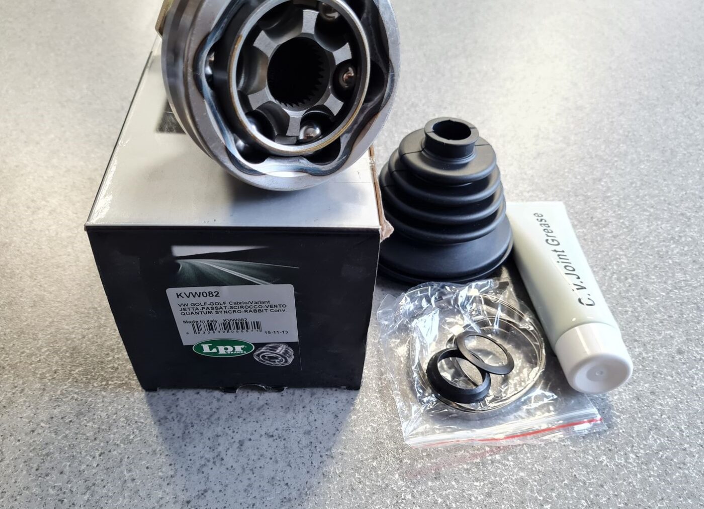 Ārējais pusass šarnīrs priekš 2 Ārējais pusass šarnīrs priekš