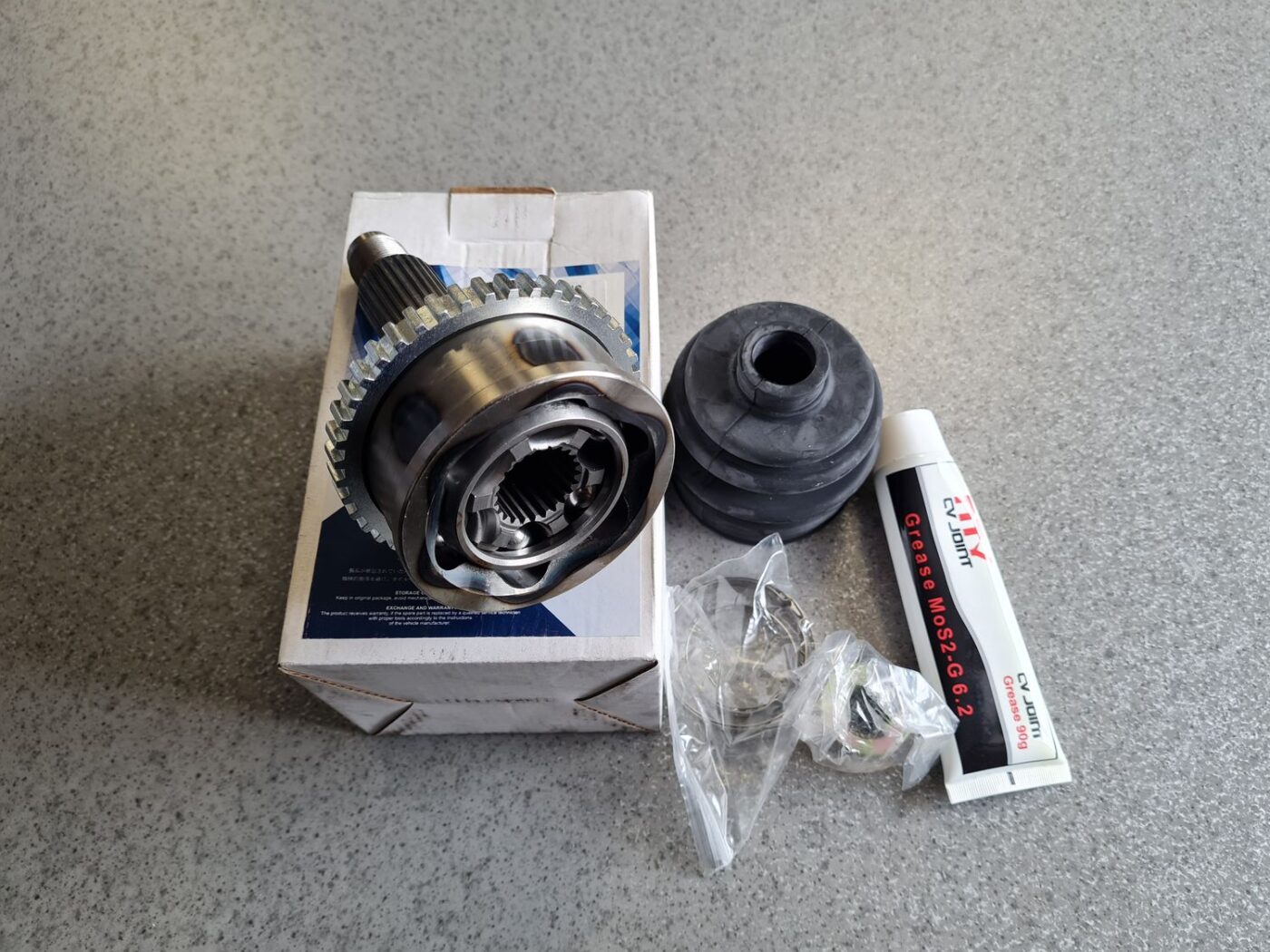 Ārējais pusass šarnīrs priekš 1 Ārējais pusass šarnīrs priekš