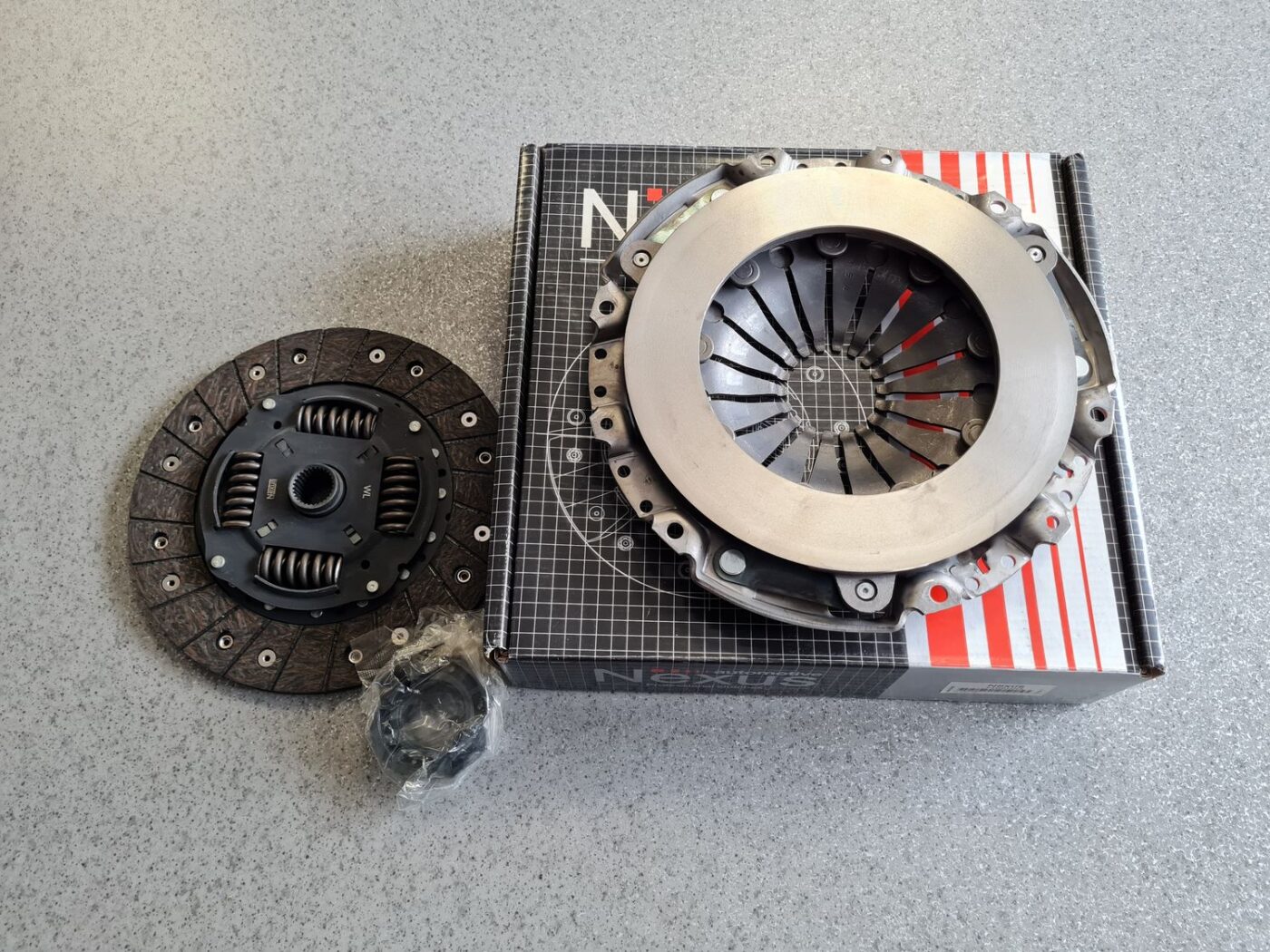 Sajūga komplekts priekš NEW AND USED CAR SPARE PARTS 1 Sajūga komplekts priekš NEW AND USED CAR SPARE PARTS