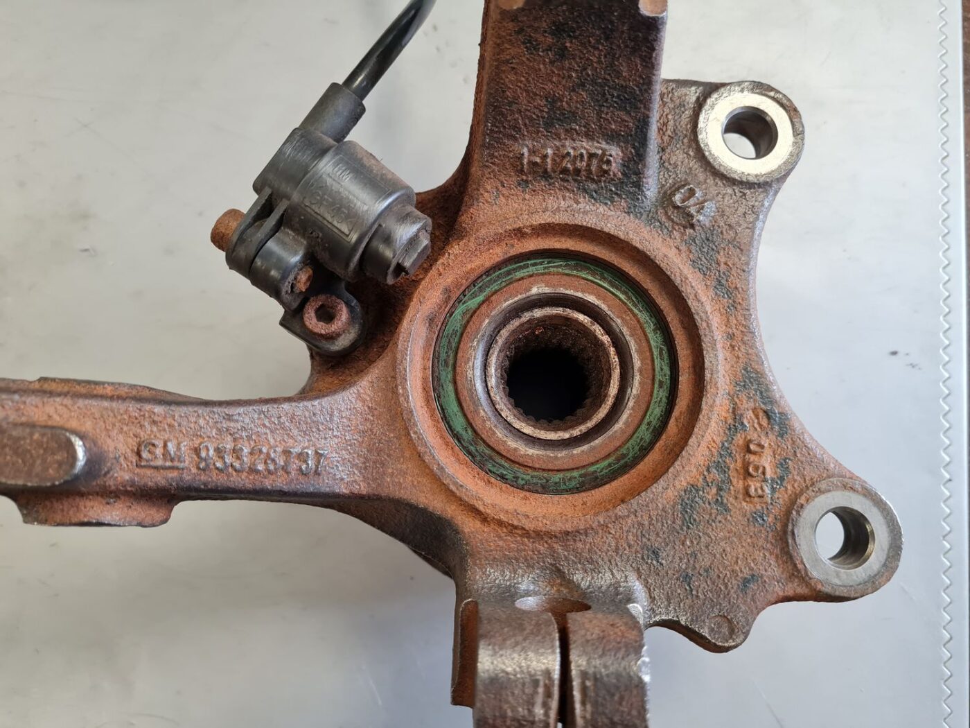 Stūres šarnīrs priekšā pa kreisi priekš OPEL MERIVA 2004 5 Stūres šarnīrs priekšā pa kreisi priekš OPEL MERIVA 2004