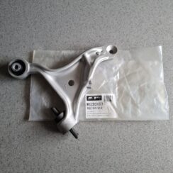 Priekšējas piekares svira priekš