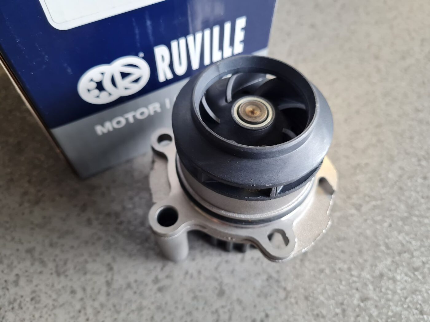 Ūdens sūknis priekš 4 Ūdens sūknis priekš