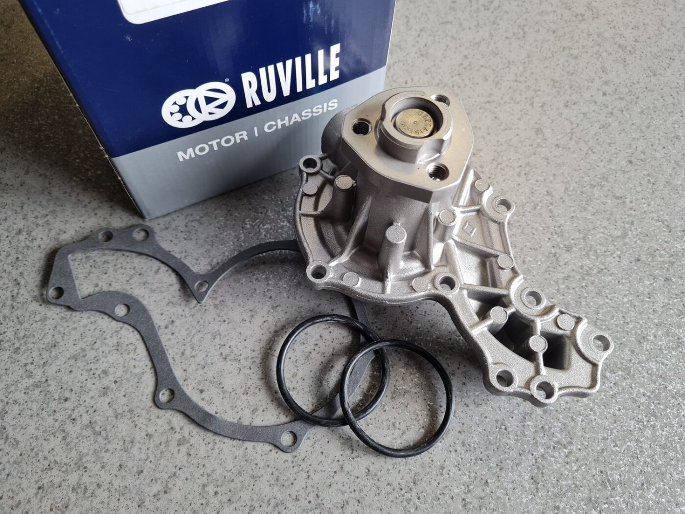 Ūdens sūknis priekš 4 Ūdens sūknis priekš